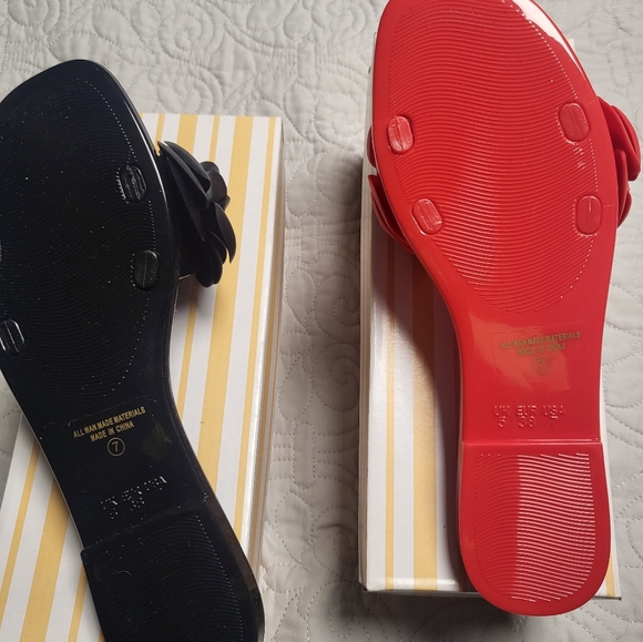 Flower Slides - Picture 2 of 3